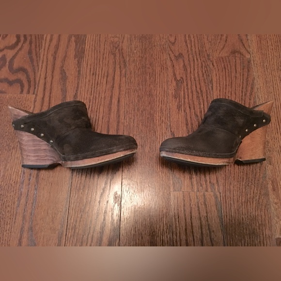 KORS by Michael Kors Nubuck Platform Wedge Clogs sz 6 - Picture 3 of 9